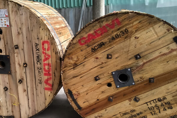 day-nhom-loi-thep-acsr-240-39 day-nhom-loi-thep-acsr-240-39