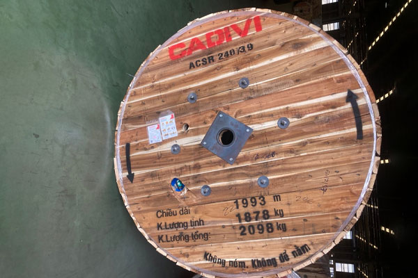 day-nhom-loi-thep-cadivi-acsr-240-39